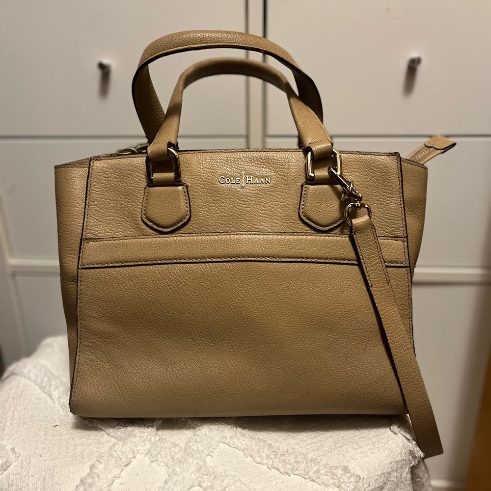 Cole Hann Cross Body bag
